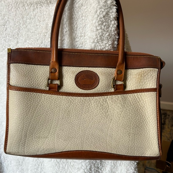 Vintage Dooney and Bourke Shoulder Satchel - Picture 2 of 12